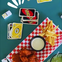 Alitas y papas